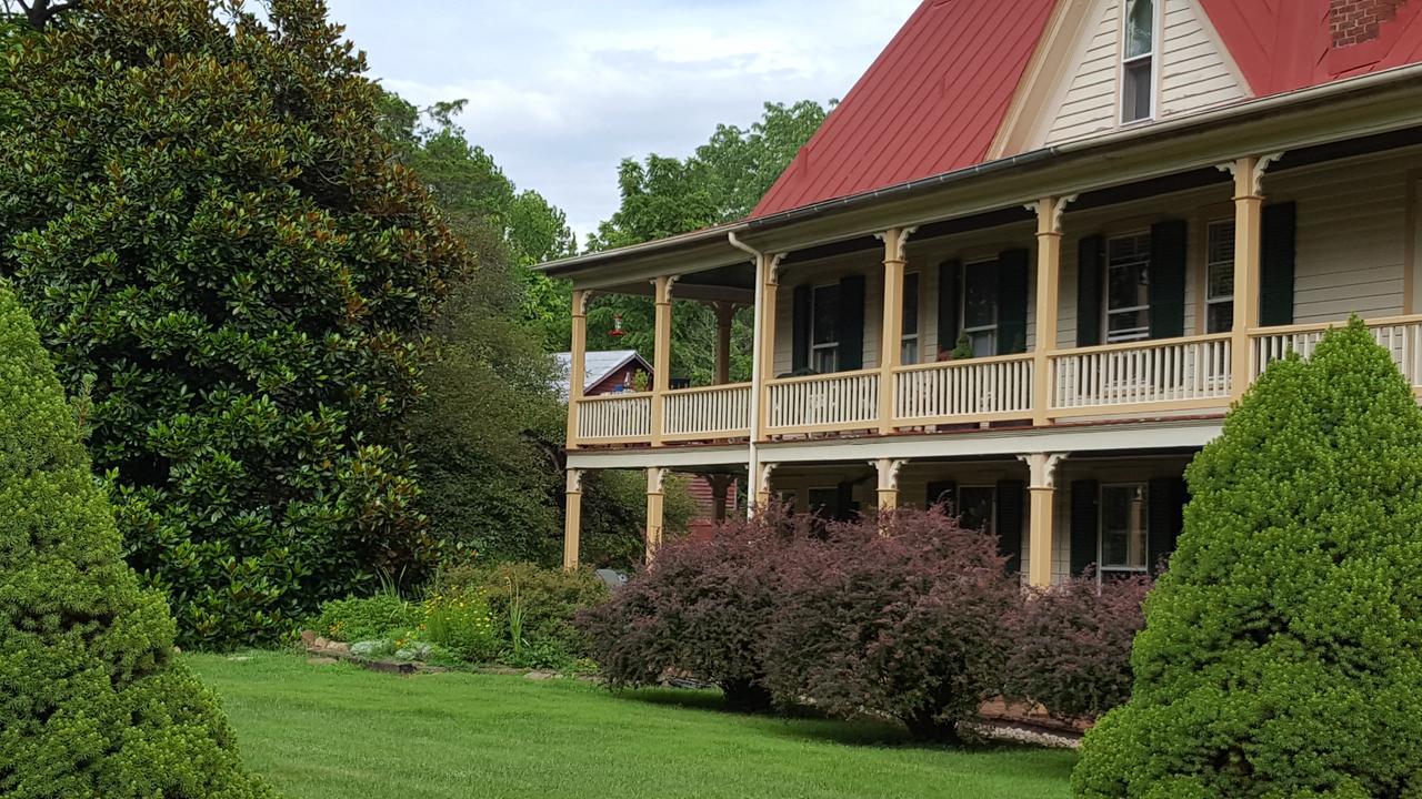 Hummingbird Inn Goshen Bagian luar foto