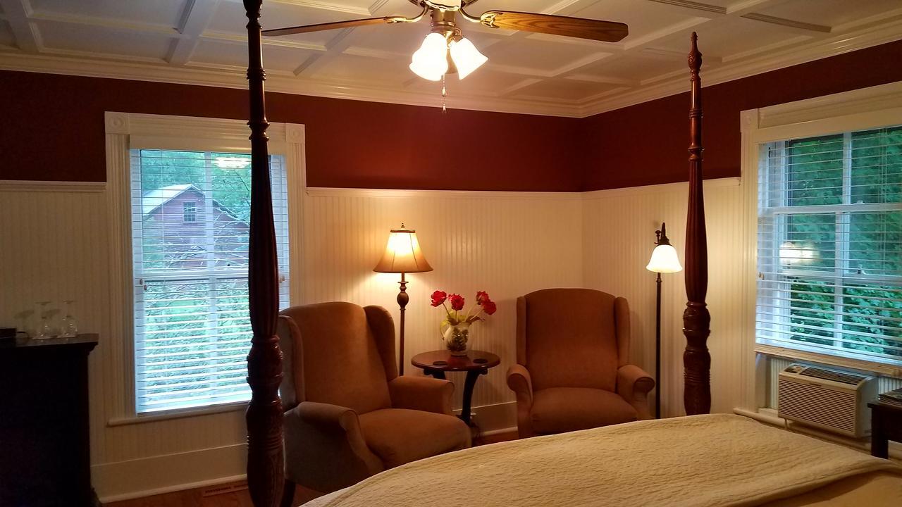 Hummingbird Inn Goshen Bagian luar foto